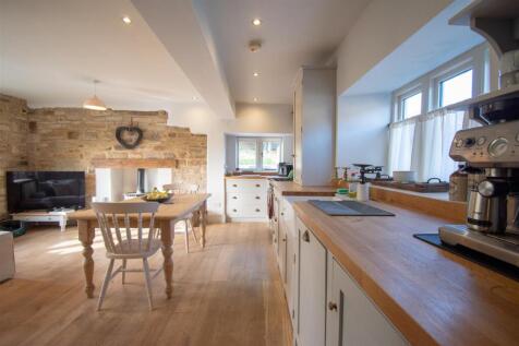 Photo 28-10-2025, 11 55 30.jpg