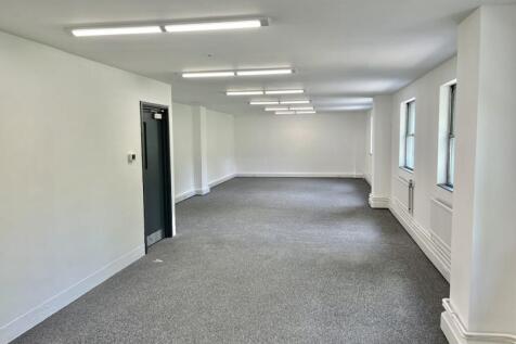 3 Airlinks Office 2.jpg