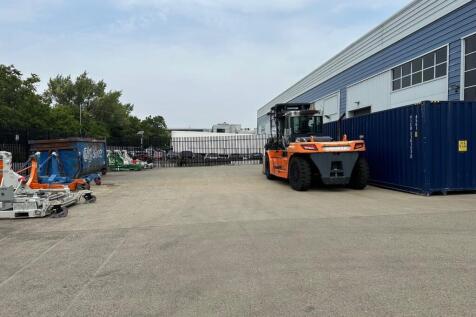 5  6 South Cargo Yard.jpg