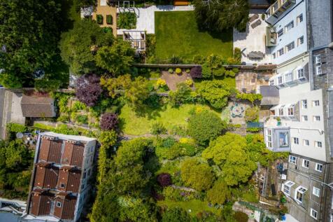 Garden aeriel