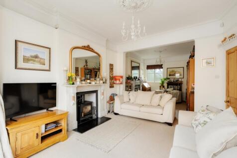 6 Reception Room