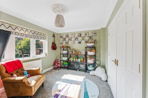 5 Family Room
