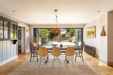Dining Room to Garden