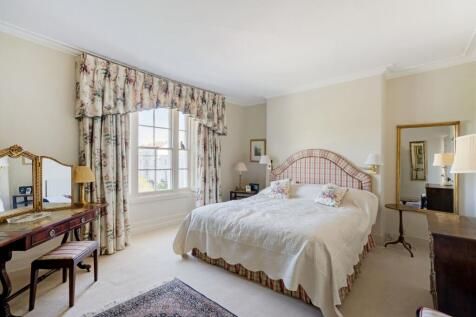 Main bedroom