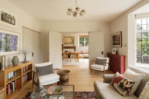 Sociable Layout