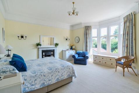 Principal bedroom