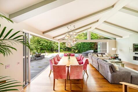 Family Room to Garden