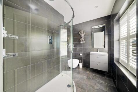 Guest en-suite