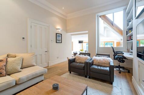 Family Room to Kitchen