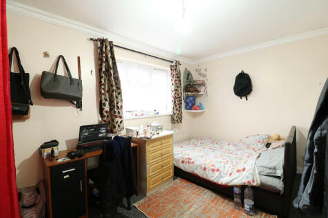Bedroom 2.1