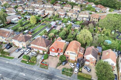 226 Staines Road ...