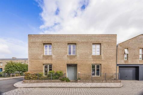 19 Charlotte Avenue, Chichester-Small-PorticoMarke