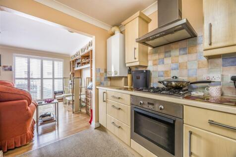 Flat 1, George Court, Exmouth Road, Southsea-Porti