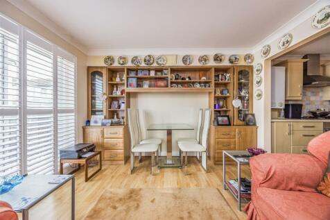 Flat 1, George Court, Exmouth Road, Southsea-Porti