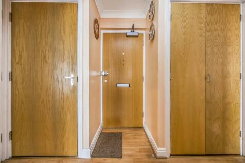 Flat 1, George Court, Exmouth Road, Southsea-Porti