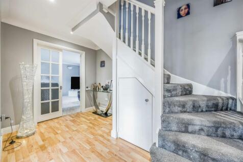 6 Topaz Grove, Waterlooville-Small-PorticoMarketin