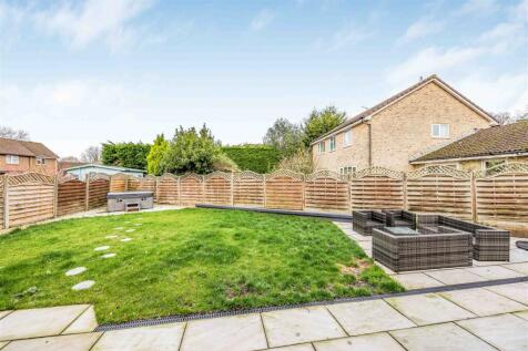 6 Topaz Grove, Waterlooville-Small-PorticoMarketin