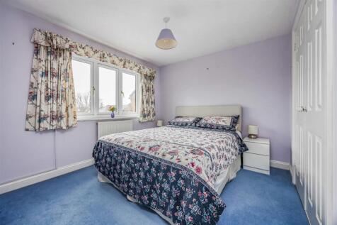 4 Storrington Road, Clanfield-Small-PorticoMarketi