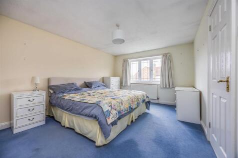 4 Storrington Road, Clanfield-Small-PorticoMarketi