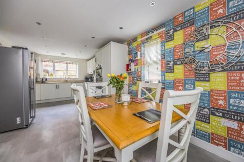 43 Skylark Avenue, Emsworth-PorticoMarketing-Nexa-