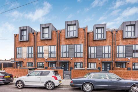 6 Elizabeth Row, Exmouth Road, Southsea