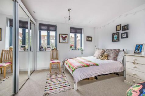 6 Elizabeth Row, Exmouth Road, Southsea