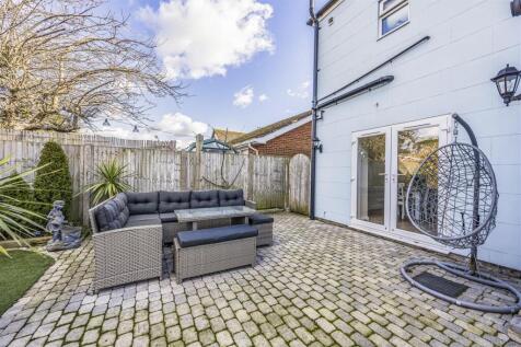 The Shambles, Selsmore Road, Hayling Island-Portic