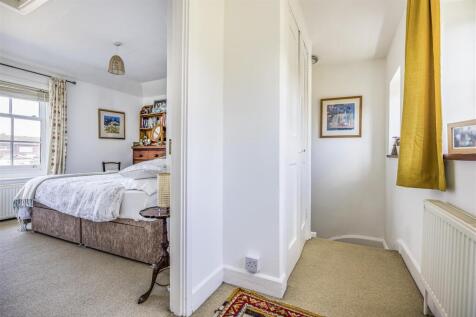 8 Elmleigh House, 19 Leigh Road, Havant-PorticoMar