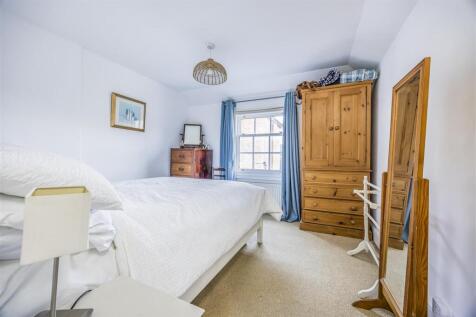 8 Elmleigh House, 19 Leigh Road, Havant-PorticoMar