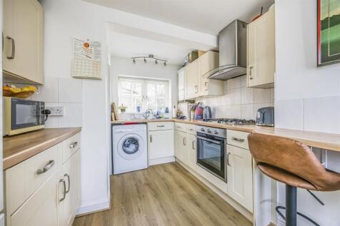 8 Elmleigh House, 19 Leigh Road, Havant-PorticoMar