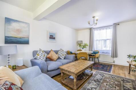8 Elmleigh House, 19 Leigh Road, Havant-PorticoMar
