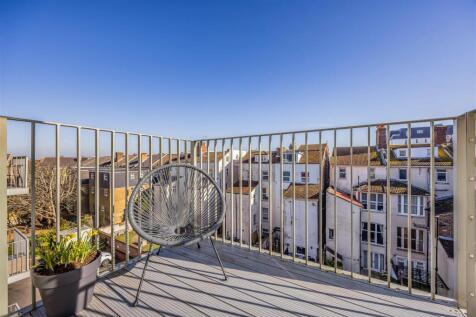 45 Tudor Rose Court, South Parade, Southsea-Small-