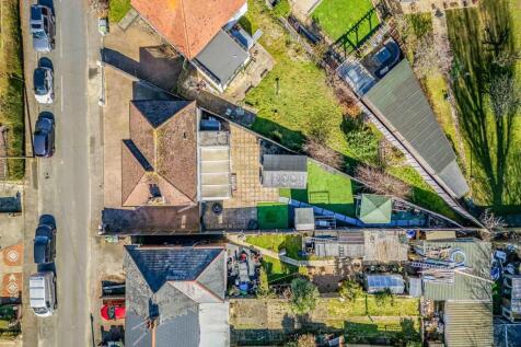 26 Queens Grove-Aerials-Small-PorticoMarketing-Nex