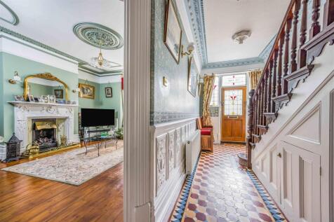 42 Haslemere Road, Southsea-Small-PorticoMarketing