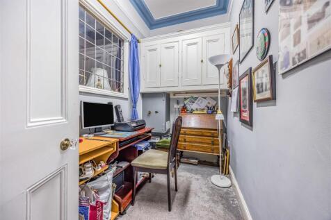 42 Haslemere Road, Southsea-Small-PorticoMarketing