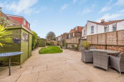 42 Haslemere Road, Southsea-Small-PorticoMarketing