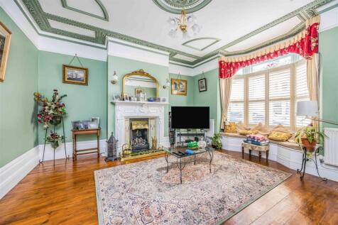42 Haslemere Road, Southsea-Small-PorticoMarketing