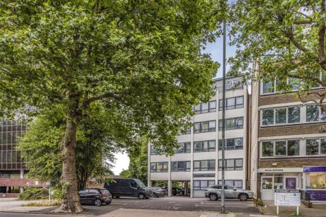 Flat 17, 29-31 Kingston Crescent, Portsmouth-Porti