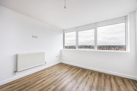 Flat 17, 29-31 Kingston Crescent, Portsmouth-Porti