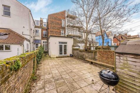 59 Waverley Road, Southsea-Small-PorticoMarketing-