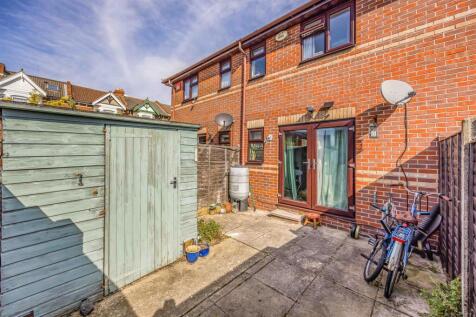 73 Hunter Road, Southsea-Small-PorticoMarketing-Ne