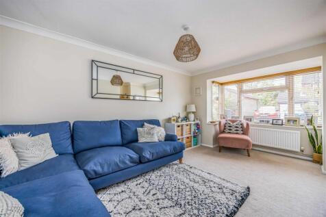 20 Paddock End, Denmead Internals-Small-PorticoMar