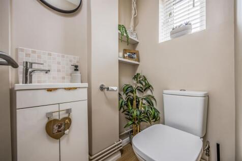 20 Paddock End, Denmead Internals-Small-PorticoMar