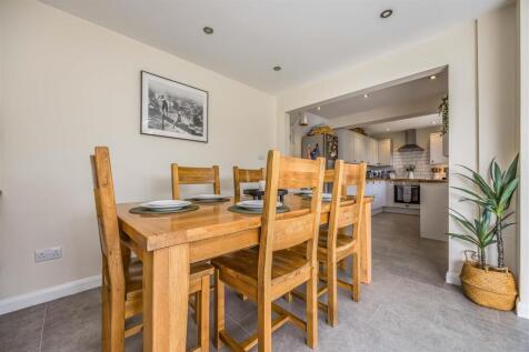 20 Paddock End, Denmead Internals-Small-PorticoMar