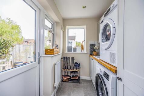 20 Paddock End, Denmead Internals-Small-PorticoMar