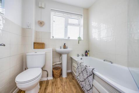 20 Paddock End, Denmead Internals-Small-PorticoMar