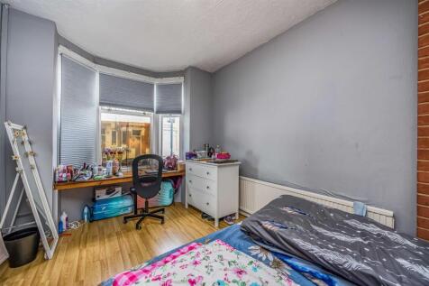 66 Manners Road, Southsea-Small-PorticoMarketing-N