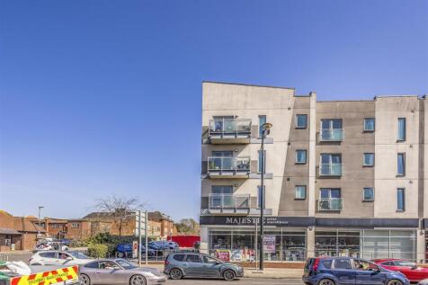 Flat 4, South Park Court, Bulbeck Road, Havant-Por