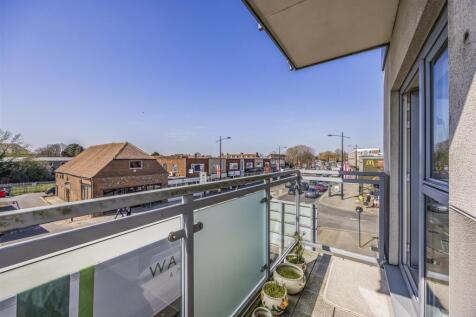 Flat 4, South Park Court, Bulbeck Road, Havant-Por
