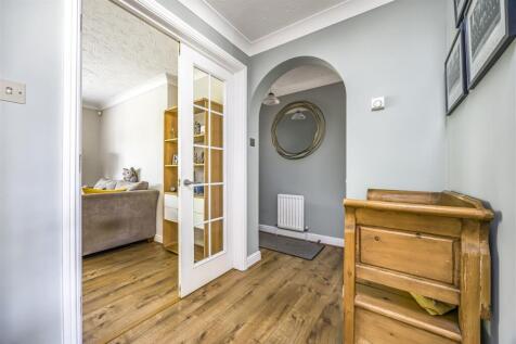 22 Fraser Gardens, Southbourne-PorticoMarketing-Ne